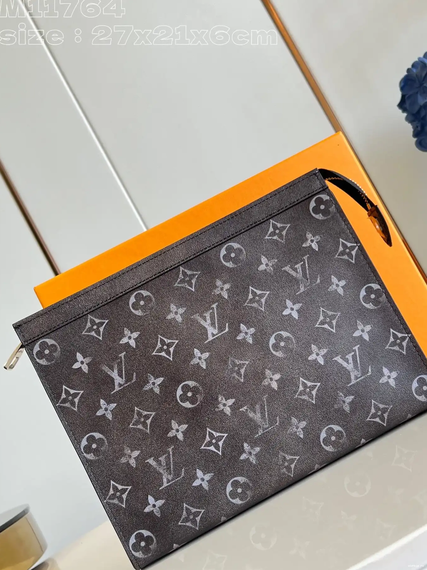 WIS VOYAGE-27*21*6CM VUITTON LOUIS POCHETTE 0530